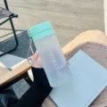 Frosted plastic water bottle with mint green lid portable sports cup for students daily use. - Matte Suede Style / 600mL / Light Green