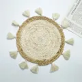 Round braided straw placemat with white tassels, natural woven table mat for kitchen dining decor. - Diameter 30cm (including tassels 38cm)