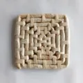 Set da tavola quadrato in buccia di mais naturale intrecciato a mano per isolamento. - Quadrato, diametro 15 cm