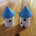 Miniature blue and white Mediterranean resin castle houses for micro landscape decor - Dark Blue Roof