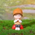 Figurine miniature de garçon avec casquette orange pour décoration de micro-paysage - Style D (Garçon Souhaitant Chapeau Orange)