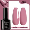 Détail du vernis gel UV/LED rose mauve montrant les finitions brillante et mate - 028 (Rose Pâte de Haricot)