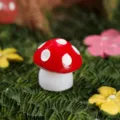 Figurita de seta en miniatura de resina, bonita decoración de jardín de micro paisaje. - 1cm de Altura / Rojo