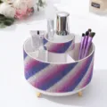 Detail van luxe make-up organizer met 5 compartimenten en kleurrijke strass-stenen - Kleurrijk Paars