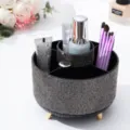 Detail van luxe zwarte strass make-up borstelhouder met 5 handige opbergcompartimenten - Grijs