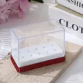Detailansicht eines 10-Schlitz-Nagelbohrer-Organizers mit roten Strassstein-Akzenten - Roter Stil (10-Loch) / Rot