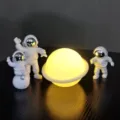 Astronaut Figurine Planet Night Light Creative Moon Lamp Space Bedroom Decor Gift Lamp - Silver Astronaut 3-Piece Set & Planet Lamp (Battery Operated)
