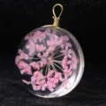 Handmade clear resin round pendant with real pink dried flowers for DIY jewelry making - Gold Wire (P2019)