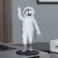 Mignonne figurine d'astronaute de bureau, jouet modèle de spationaute créatif pour cadeau et déco. - N° 12 modèle B (Visière argentée galvanisée)