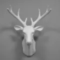 Witte hertskop wandmontage, creatieve hars dierlijke buste sculptuur voor moderne huisinrichting. - S / Wit