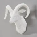 Witte ram hoofd muurbevestiging sculptuur, Noordse dierendecoratie voor woonkamer. - Wit Schaap