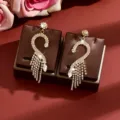 Elegant gold rhinestone tassel earrings, luxury crystal bird design fashion jewelry for women. - Gold