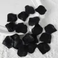 Pétales de rose artificiels noirs pour décoration de mariage et aménagement de pièce romantique. - Noir