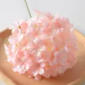 Boule de fleurs d'hortensia artificiel rose pour decoration de mariage et arrangement. - Rose