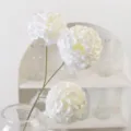Elegante weiße künstliche 3-köpfige Hortensie für Hochzeiten und die Heimdekoration. - Weiß