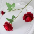 Fleurs artificielles de renoncule en soie à 3 têtes pour décoration mariage maison. - Rouge