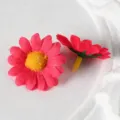 Têtes de petites marguerites artificielles pour accessoires de coiffure DIY, soie rose et jaune. - Rose rouge avec cœur jaune