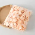 Paquet de pétales de rose artificiels pour demandes en mariage romantiques et décoration de fête. - Champagne Clair