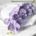 Unique branche d'orchidée phalaenopsis violette artificielle, fleur en soie réaliste. - Violet