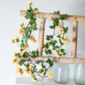 Guirlanda de flores de rosas amarillas artificiales para decoración de bodas, enredadera de seda. - Enredadera de rosas de 69 cabezas (champán)