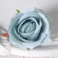 Kunstmatige lichtblauwe rozenbloemkop voor huwelijksdecoratie bloemstukken diy. - Haze Blauw