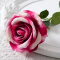 Rose artificielle en velours rose et blanc tige unique pour déco mariage maison. - Rose rouge