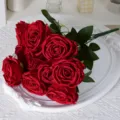 Bouquet di Rose Artificiali 10 Teste Fiori Finti Matrimonio Sposa Decorazione Rossa - Rosso Vivo