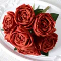 Bouquet de roses artificielles en soie rouge rouille à 7 têtes, décoration florale vintage. - Couleur caramel