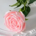Rose artificielle unique rose pale decoration de mariage accessoire photo en soie naturelle - Rose