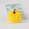 Ornement de citrouille jaune floqué, joli décor de maison d'automne, mini accessoire de Thanksgiving. - Jaune Citron