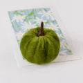 Ornement de citrouille floqué vert pour décoration suspendue d'Halloween, Thanksgiving et Noël. - Vert