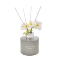 Reed diffuser glass bottle with white artificial flowers and fragrance sticks for home decor. - Earl Grey & Cucumber / 120ML