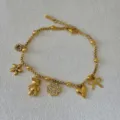 18K vergoldetes Edelstahl-Charm-Armband mit Teddybär- und Kleeblatt-Anhängern - Bär-Kleeblatt-Stil / Gold
