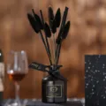 Luxus Duftstäbchen Set mit schwarzen Trockenblumen und Glasflasche für Raumduft Zuhause. - Marriott (Hotelduft) - Schwarzer Fuchsschwanz