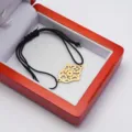 Hamsa Hand Armband aus Gold Edelstahl mit verstellbarer schwarzer Kordel - Hamsa Hand Schwarzes Seil