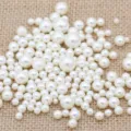 Perles d'imitation ABS blanches perles en vrac pour fabrication de bijoux DIY bracelet - 16 mm, env. 220 pcs pour 500 g / Blanc Cassé Brillant Demi-Trou