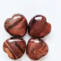 Pierre de Coeur en Cristal Rouge Naturel 3cm Agate Gemme Figurine Déco Poche Variante - Œil de Tigre Rouge