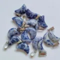 Natuurlijke kristallen halve maan hanger edelsteen sieraden accessoires voor DIY ketting. - Blauwe spotsteen