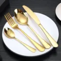 Juego de cubiertos dorados de acero inoxidable 4 piezas cuchillo tenedor cuchara - Set de 4 piezas / Dorado