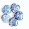 Natural stone crystal heart gemstone ornament blue white mottled pocket heart craft decor 3cm - Blue Spot Stone