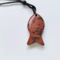 Pendentif poisson en cristal naturel collier pierre rouge amulette carpe chance - Obsidienne Acajou