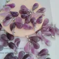 Natuurlijke amethist druppel hanger edelsteen sieraden accessoire met zilverkleurige ooghaak voor ketting. - Gebogen waterdruppel