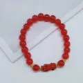 Bracelet de perles rouges style chinois avec charm bête porte-bonheur et séparateurs. - Pi Xiu Rouge
