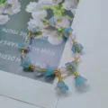 Élégant bracelet de perles de fleurs bleues, bijoux de style doux multicouche. - Muguet Bleu
