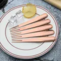 Edelstahl Kuchengabeln Set, roségoldene Dessertgabeln, elegantes Besteck für Obst und Kuchen. - Zweckbestimmte Fruchtgabel 5er-Set / Roségold