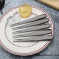Edelstahl Kuchengabel Set, dunkelgraue Titan Dessertgabel Variante, elegantes Besteck. - Zweckbestimmte Fruchtgabel 5er-Set / Schwarz