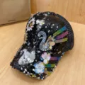 Berretto da baseball nero di paillettes con cigno in strass e fiori, elegante cappello estivo. - Regolabile / Cigno Nero