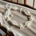 Handmade woven shell and starfish bracelet with gold beads, stylish beach jewelry variant. - Beige Cord Starfish