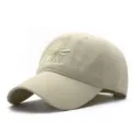 Beige Baseballkappe mit süßem Gänseblümchen-Stickerei, weiche Baumwollmütze für Alltag. - Verstellbar / Hautfarben