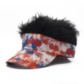 Casquette visiere tie-dye fantaisie avec faux cheveux noirs pour la rue et fete chic. - Réglable / Rouge Blanc Bleu Batik Cheveux Noirs